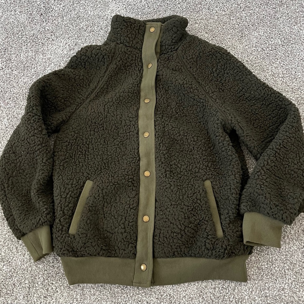Cozy Olive Green Sherpa Jacket Size XS